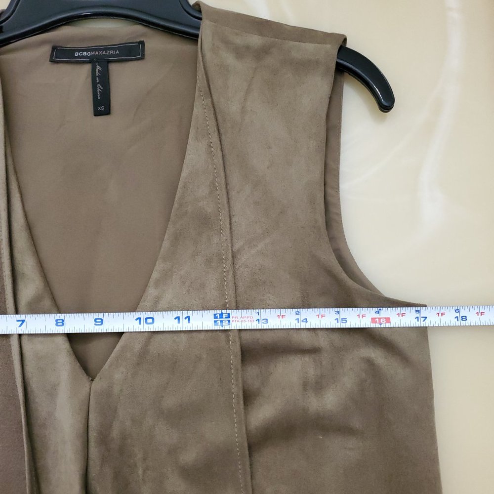 BCBGMAXAZRIA Trar Faux-Suede V-Neck Sleeveless Asymmetrical Women's Dress - Picture 8 of 12